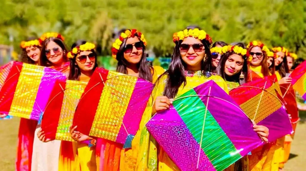 Basant Panchami 2026: Ujjain Turns Yellow with Kites & Poha l17720260116180514